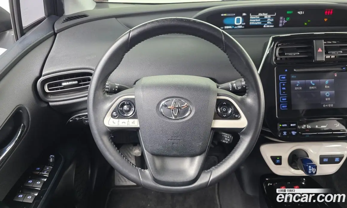 Toyota Prius 2017 1.8 автомат (гидро), фото 13