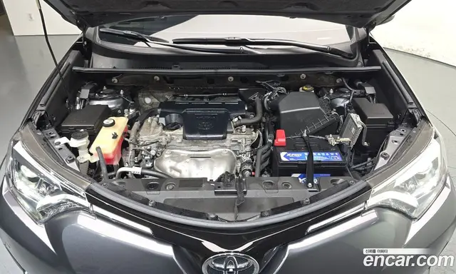 Toyota RAV4 2017 2.5 автомат (гидро), миниатюра 6