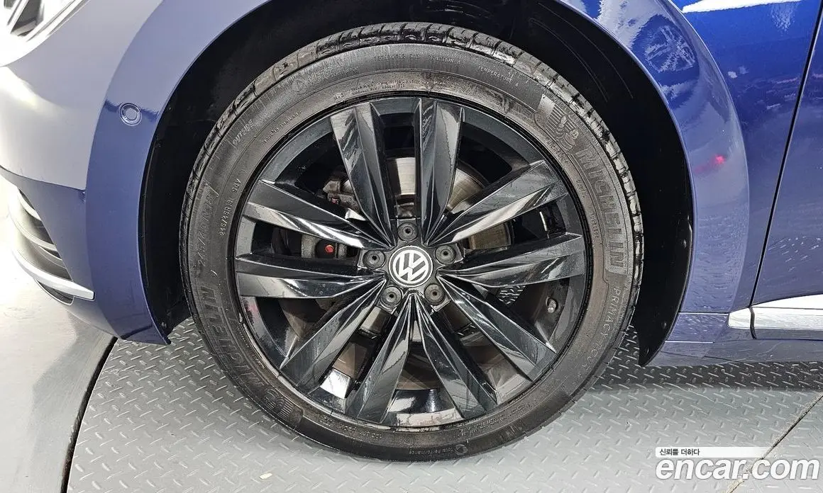 Volkswagen Arteon 2019 2.0 автомат (гидро), фото 5