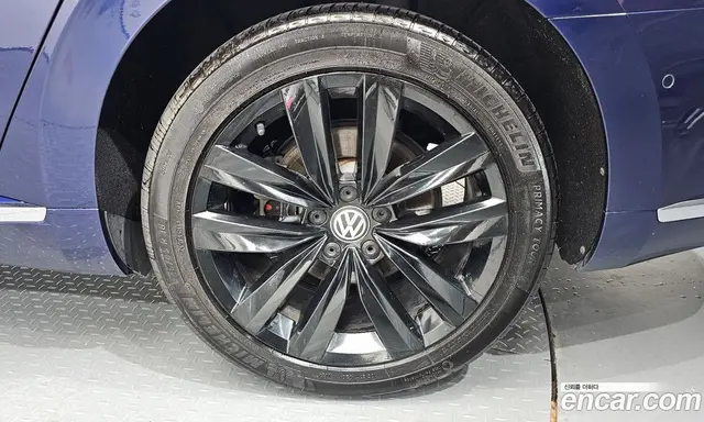 Volkswagen Arteon 2019 2.0 автомат (гидро), миниатюра 7