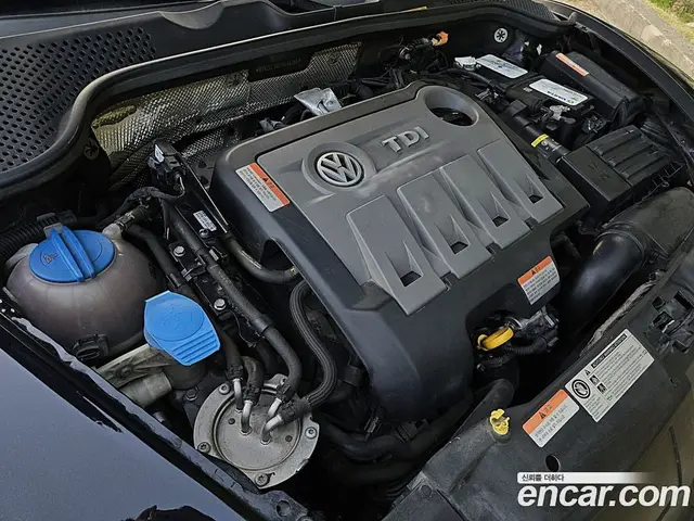Volkswagen Beatle 2015 2.0 автомат (гидро), миниатюра 7 Volkswagen Beatle 2015 2.0 автомат (гидро), миниатюра 7