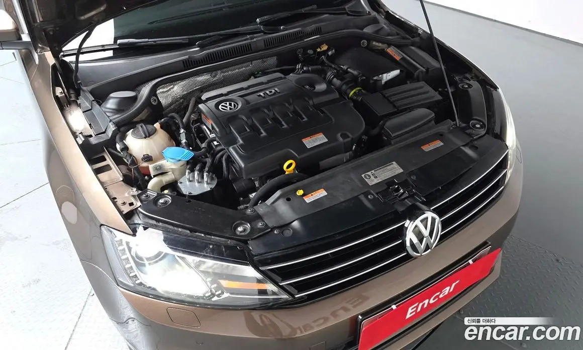 Volkswagen Jetta 2015 2.0 автомат (гидро), фото 5