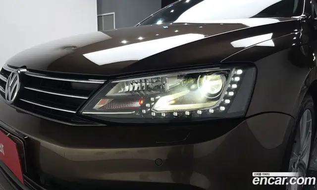 Volkswagen Jetta 2015 2.0 автомат (гидро), миниатюра 7
