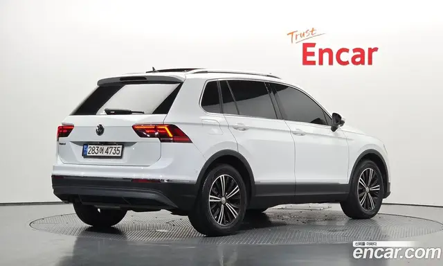 Volkswagen Tiguan 2020 2.0 автомат (гидро), миниатюра 2