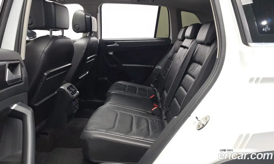 Volkswagen Tiguan 2020 2.0 автомат (гидро), фото 18