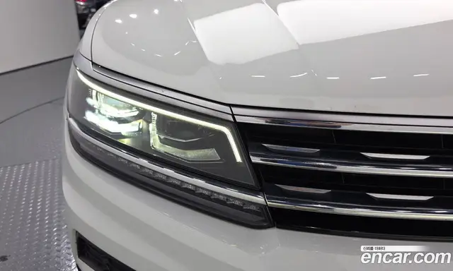 Volkswagen Tiguan 2020 2.0 автомат (гидро), миниатюра 8