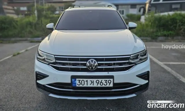 Volkswagen Tiguan 2022 2.0 автомат (гидро), миниатюра 1