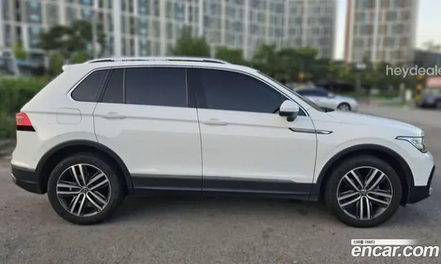 Volkswagen Tiguan 2022 2.0 автомат (гидро), миниатюра 4