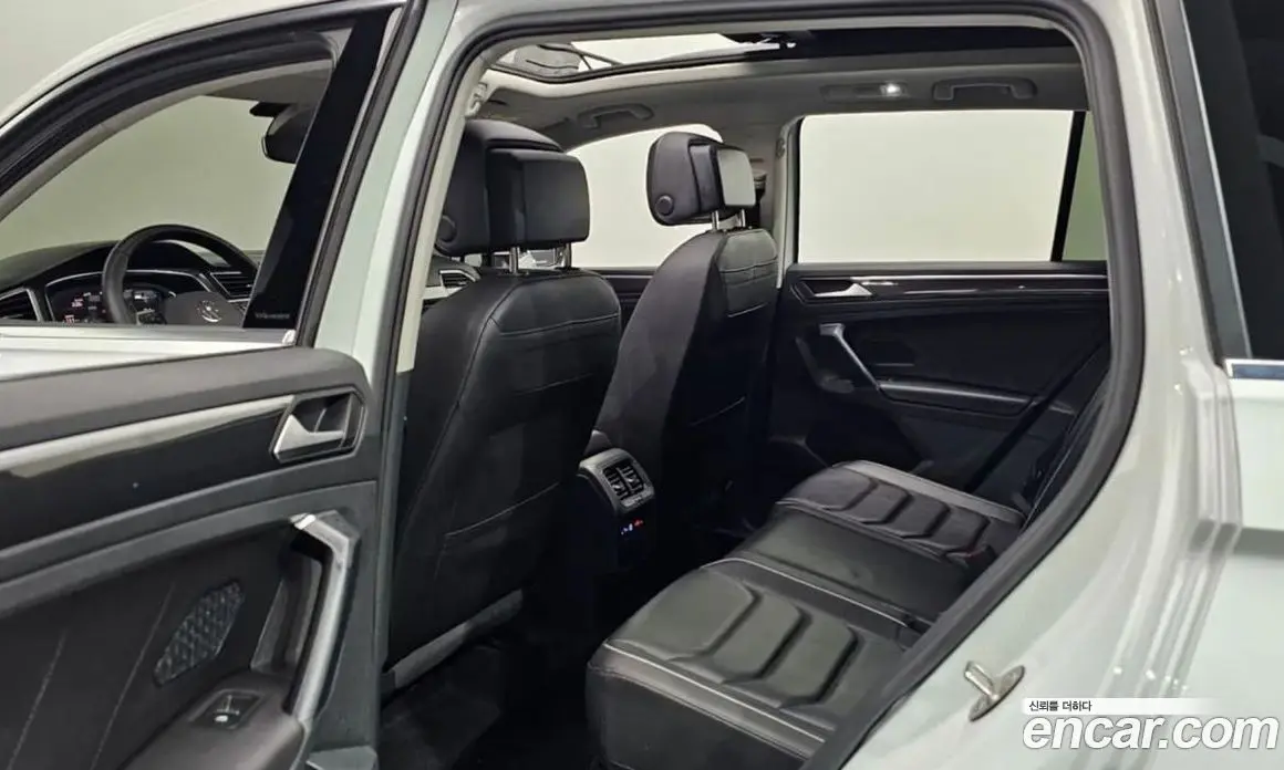 Volkswagen Tiguan 2022 2.0 автомат (гидро), фото 6