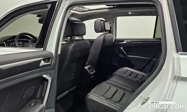 Volkswagen Tiguan 2022 2.0 автомат (гидро), миниатюра 6