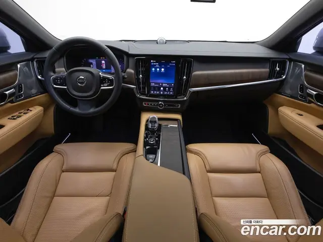 Volvo V90 2023 2.0 автомат (гидро), миниатюра 8