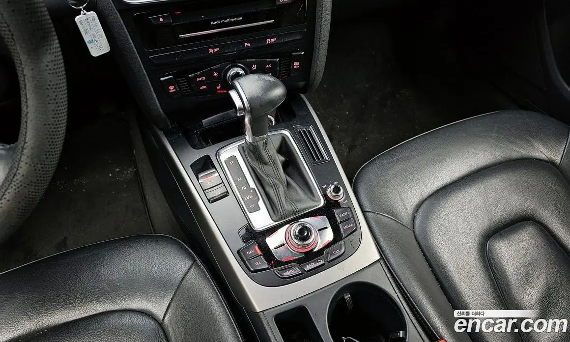 Audi A4 2015 2.0 автомат (гидро), фото 9