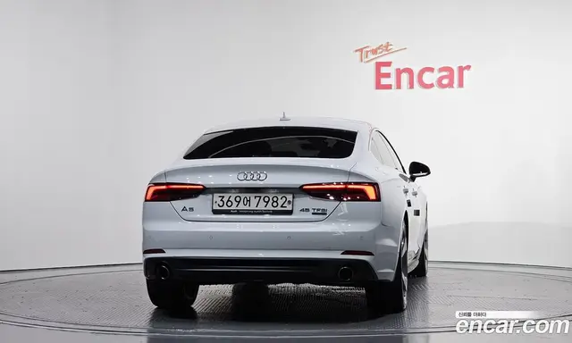 Audi A5 2019 2.0 автомат (гидро), миниатюра 4