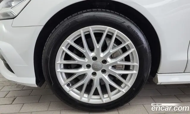 Audi A6 2018 2.0 автомат (гидро), миниатюра 5