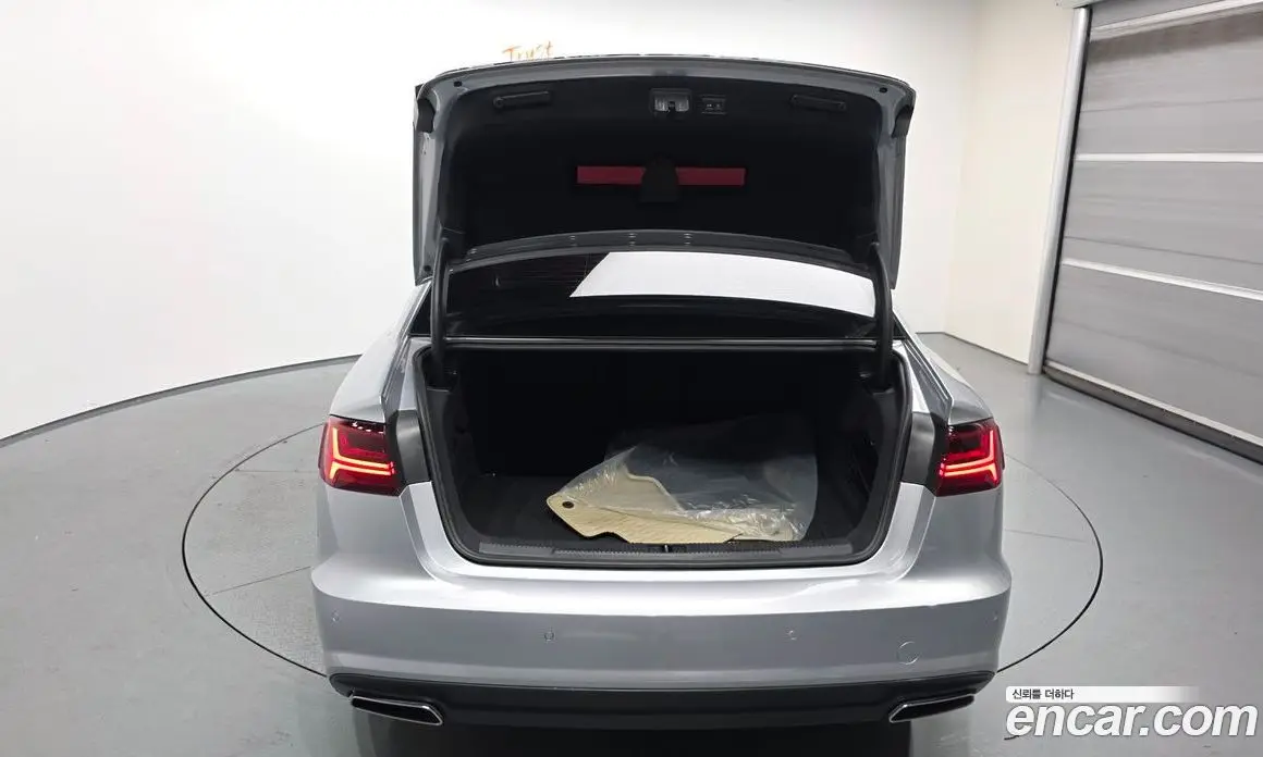 Audi A6 2018 2.0 автомат (гидро), фото 20