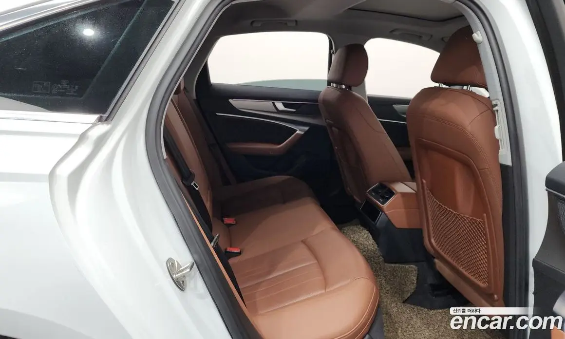Audi A6 2021 2.0 автомат (гидро), фото 12