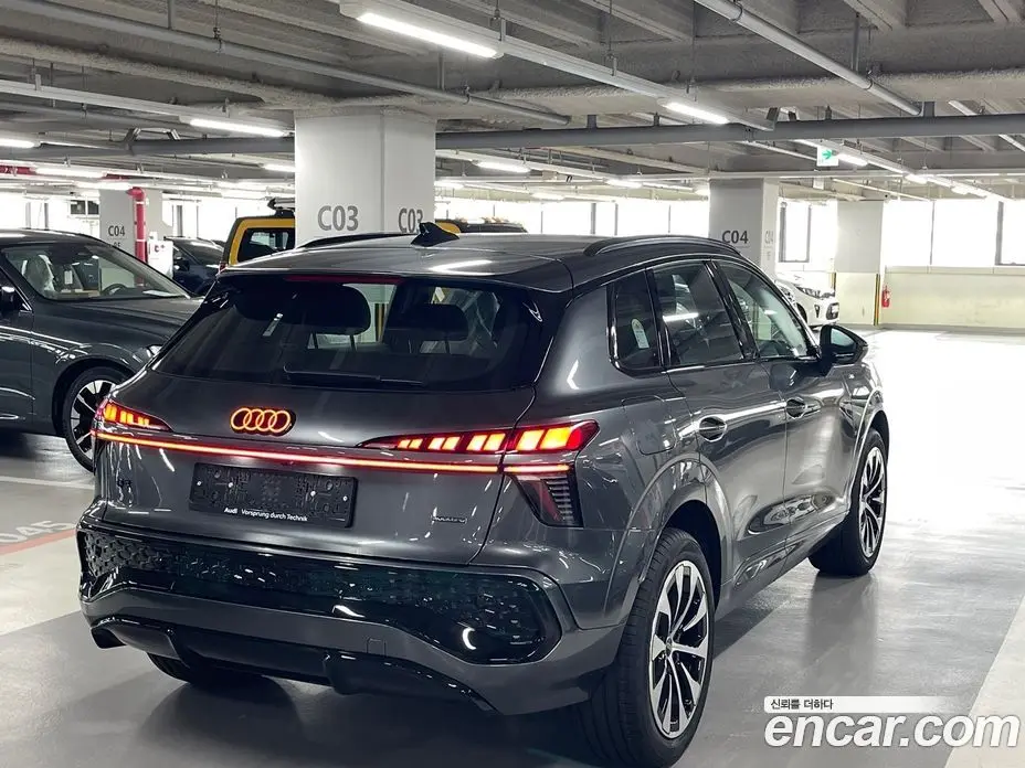 Audi Q3 2026 2.0 автомат (гидро), фото 3