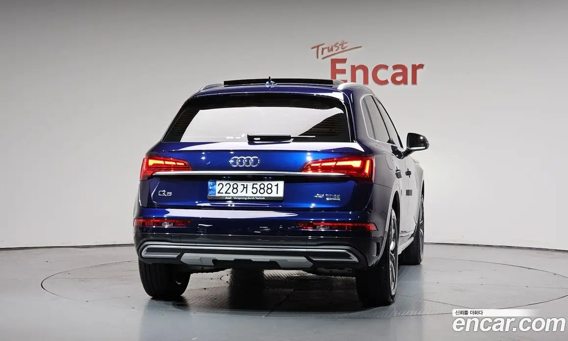 Audi Q5 2023 2.0 автомат (гидро), фото 3