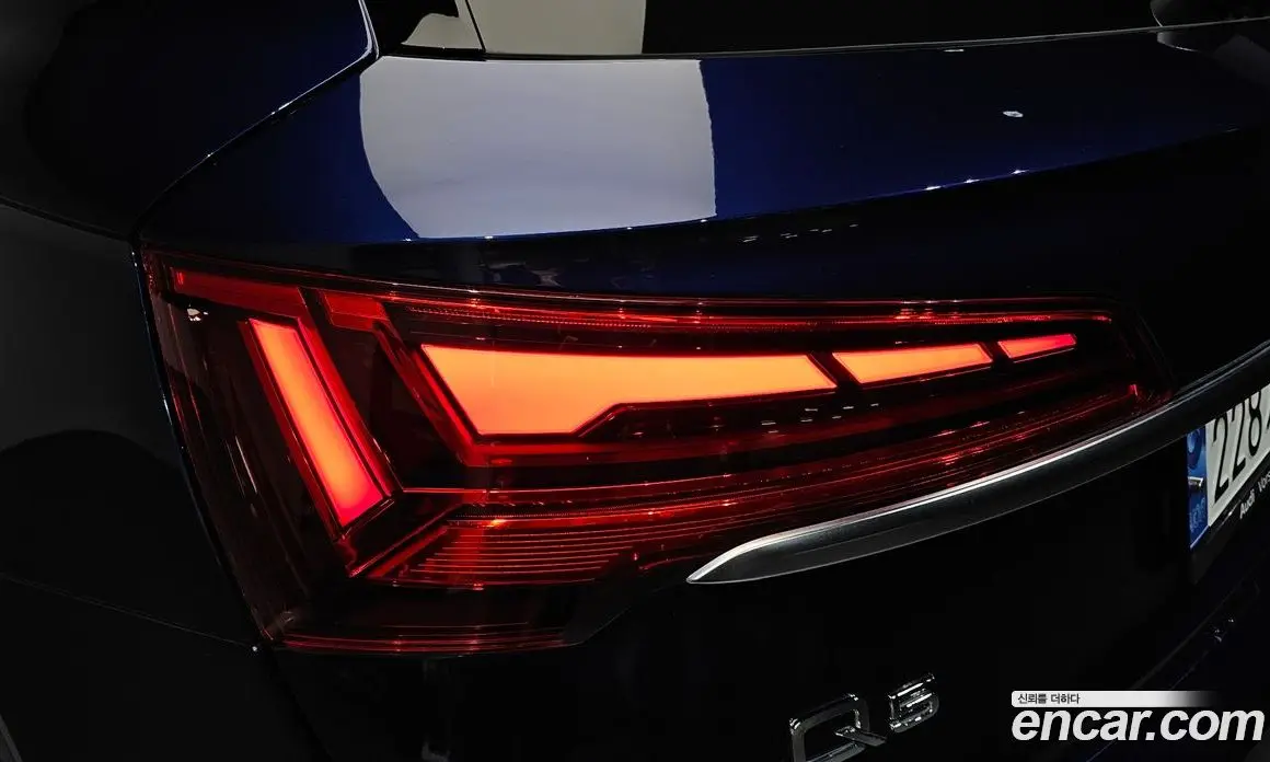 Audi Q5 2023 2.0 автомат (гидро), фото 8