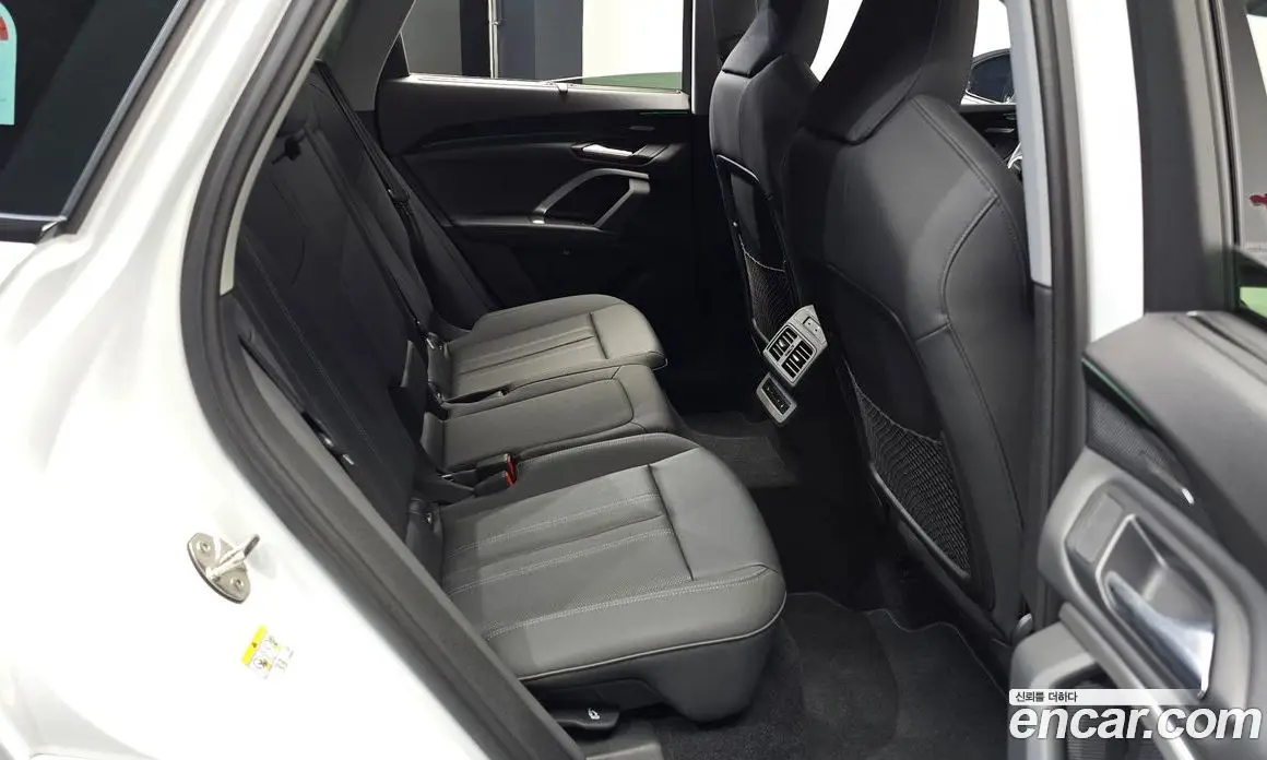 Audi Q5 2025 2.0 автомат (гидро), фото 17