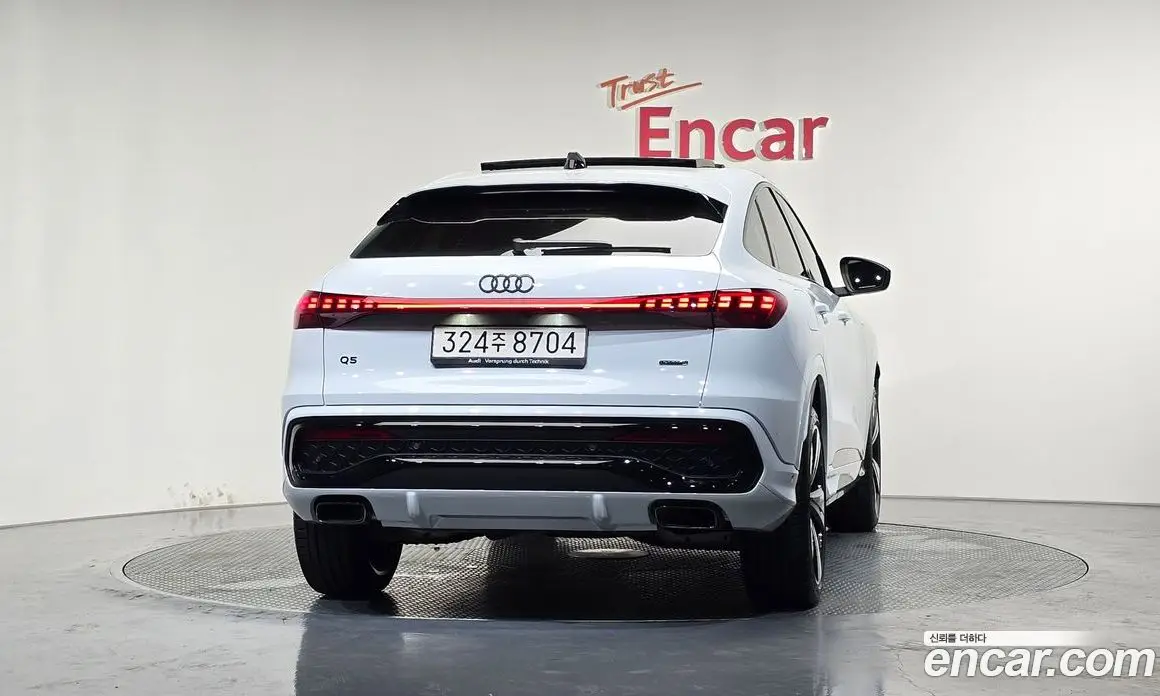 Audi Q5 2025 2.0 автомат (гидро), фото 4