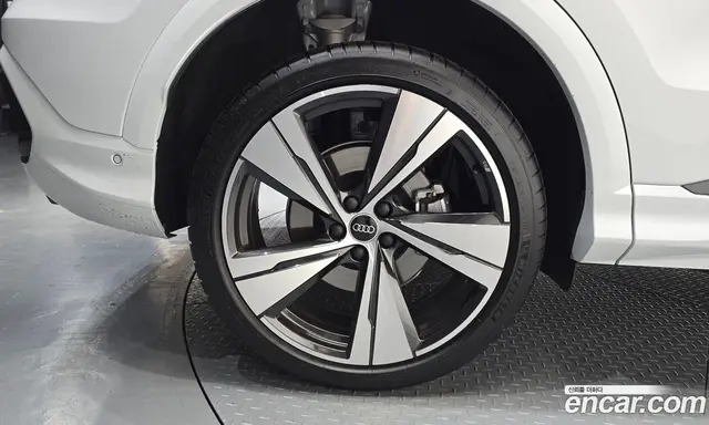 Audi Q5 2025 2.0 автомат (гидро), миниатюра 5