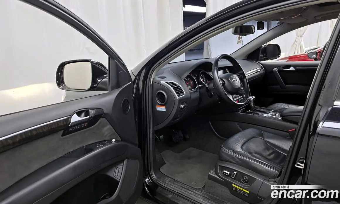 Audi Q7 2015 3.0 автомат (гидро), фото 10 Audi Q7 2015 3.0 автомат (гидро), фото 10