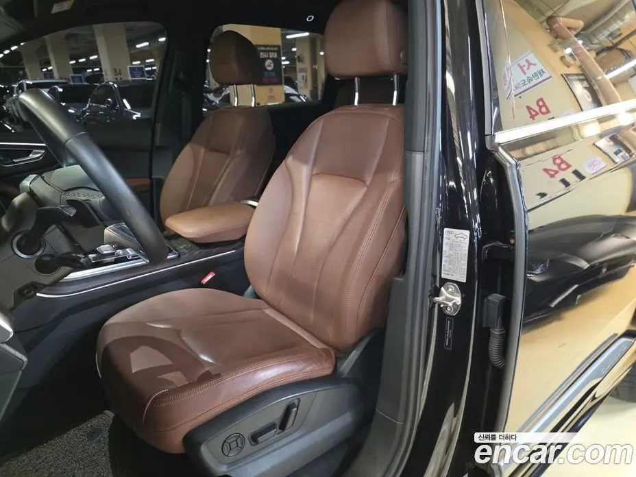 Audi Q7 2021 3.0 автомат (гидро), фото 11