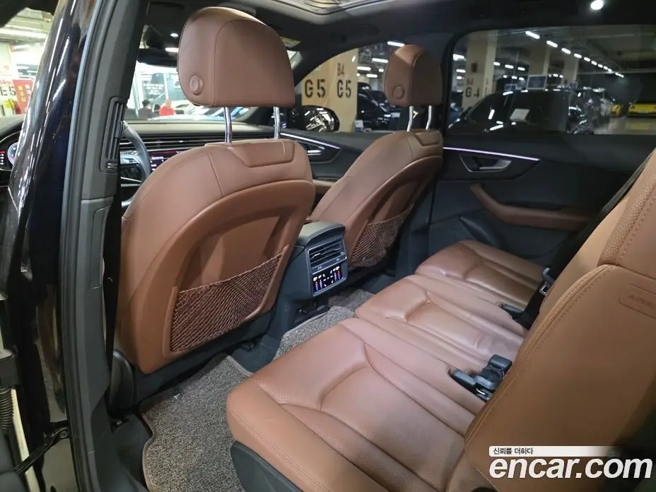 Audi Q7 2021 3.0 автомат (гидро), фото 15
