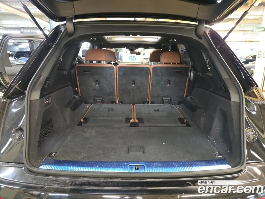 Audi Q7 2021 3.0 автомат (гидро), фото 20