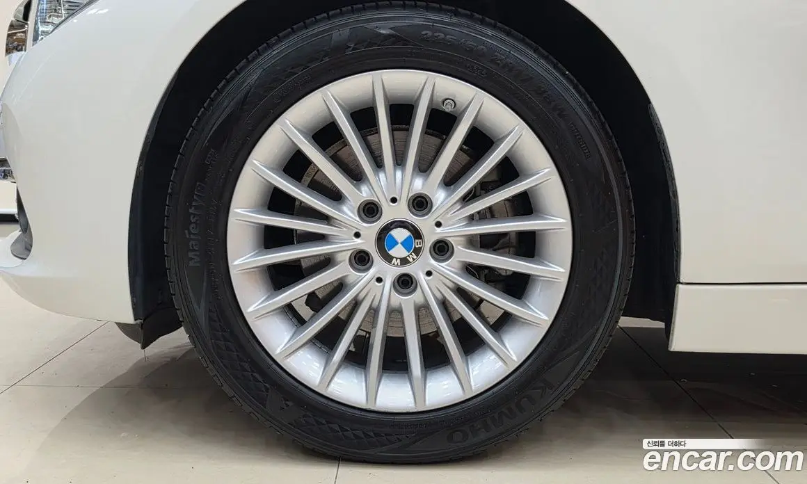 BMW 3 серия 2017 2.0 автомат (гидро), фото 7