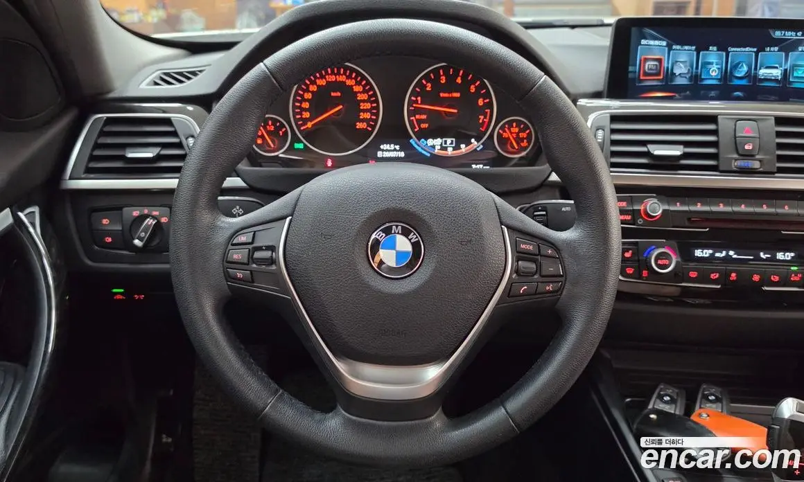 BMW 3 серия 2017 2.0 автомат (гидро), фото 10