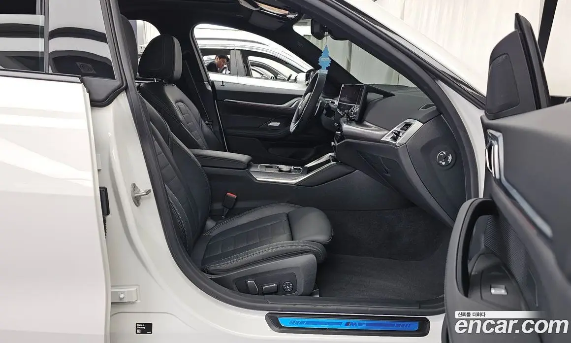 BMW 4 серия 2025 2.0 автомат (гидро), фото 17