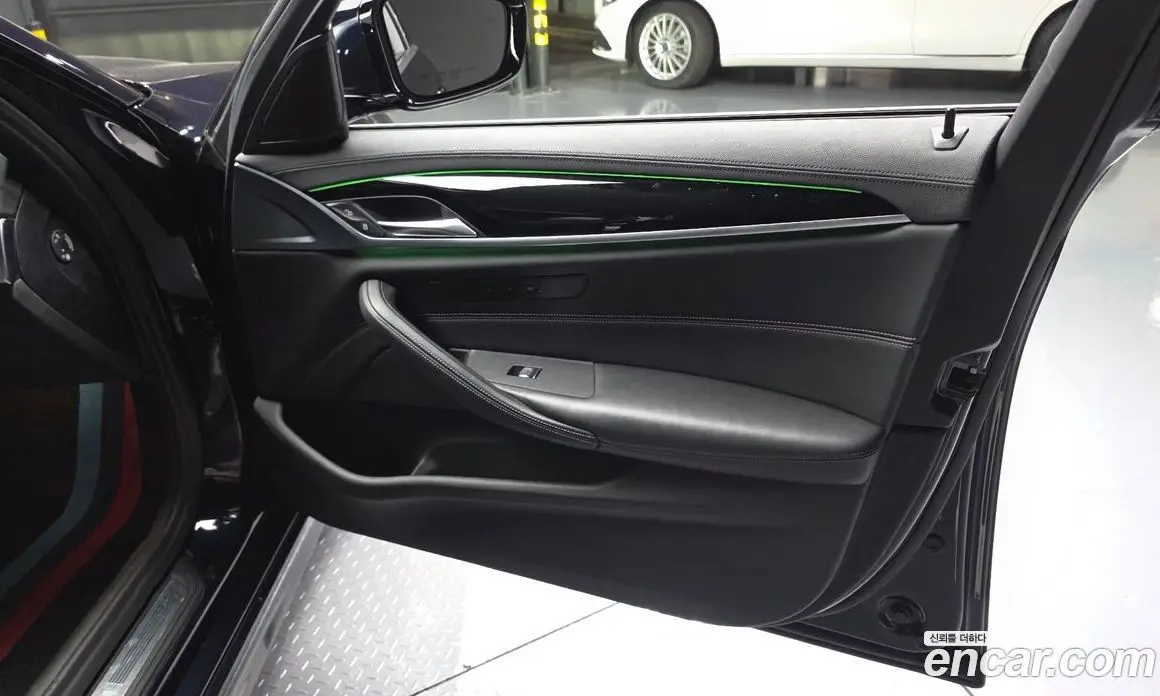 BMW 5 серия 2019 2.0 автомат (гидро), фото 14