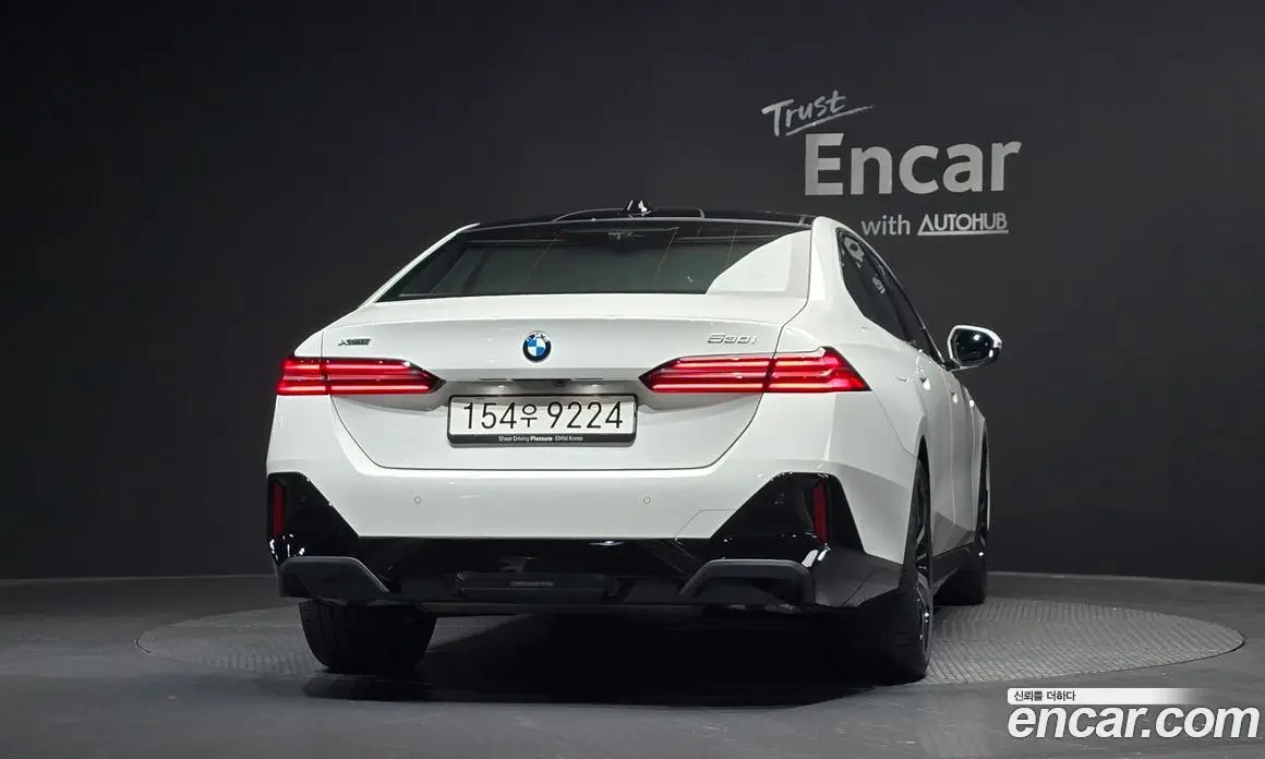 BMW 5 серия 2025 2.0 автомат (гидро), фото 3