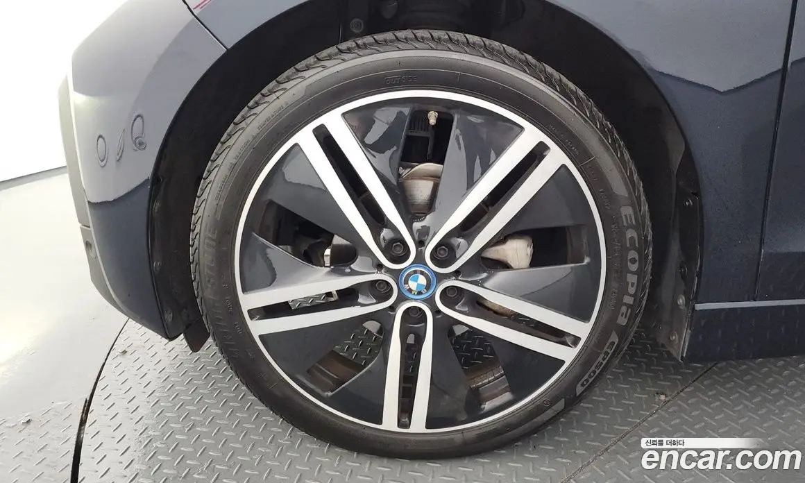 BMW i3 2018 автомат (гидро), фото 5