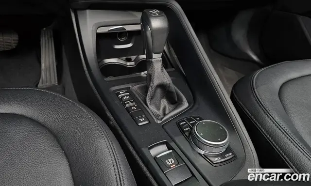 BMW X1 2017 2.0 автомат (гидро), миниатюра 12