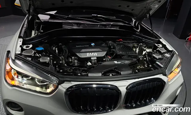 BMW X1 2017 2.0 автомат (гидро), миниатюра 6