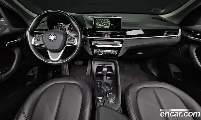 BMW X1 2017 2.0 автомат (гидро), миниатюра 10