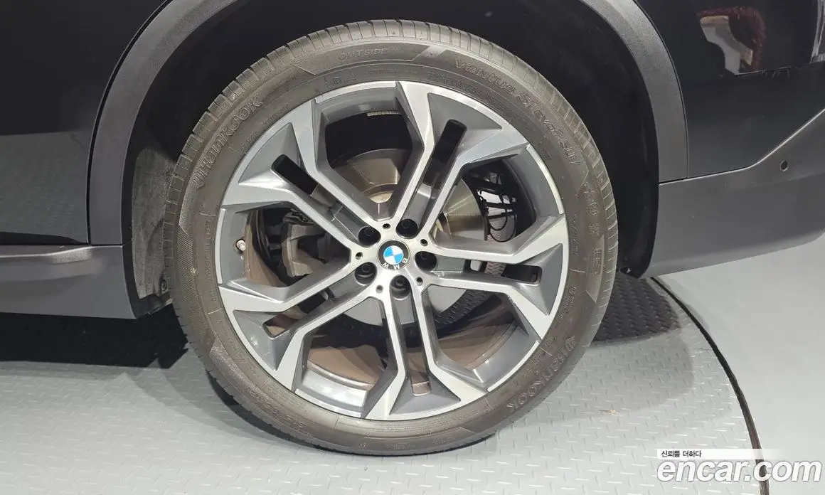 BMW X5 2023 3.0 автомат (гидро), фото 7