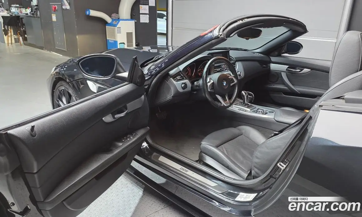 BMW Z4 2009 3.0 автомат (гидро), фото 10
