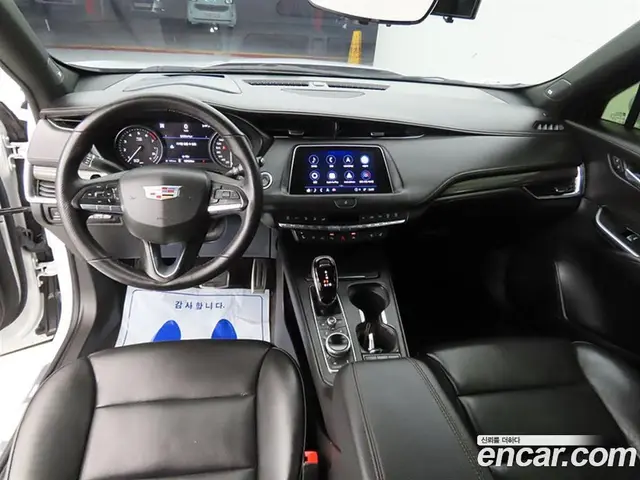 Cadillac XT4 2023 2.0 автомат (гидро), миниатюра 7