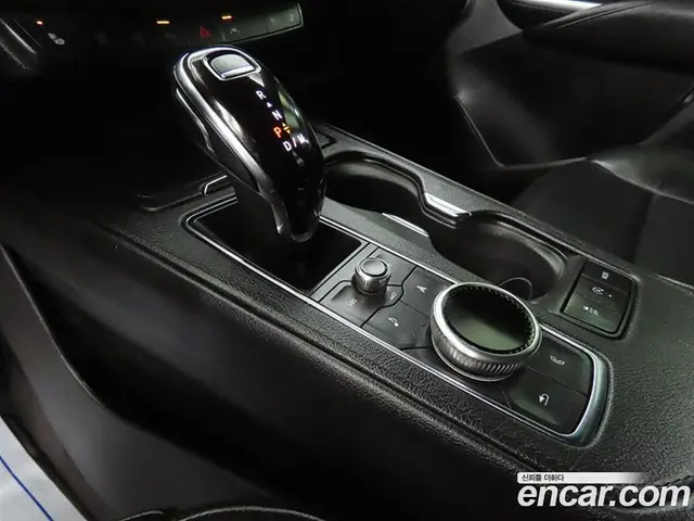 Cadillac XT4 2023 2.0 автомат (гидро), миниатюра 9