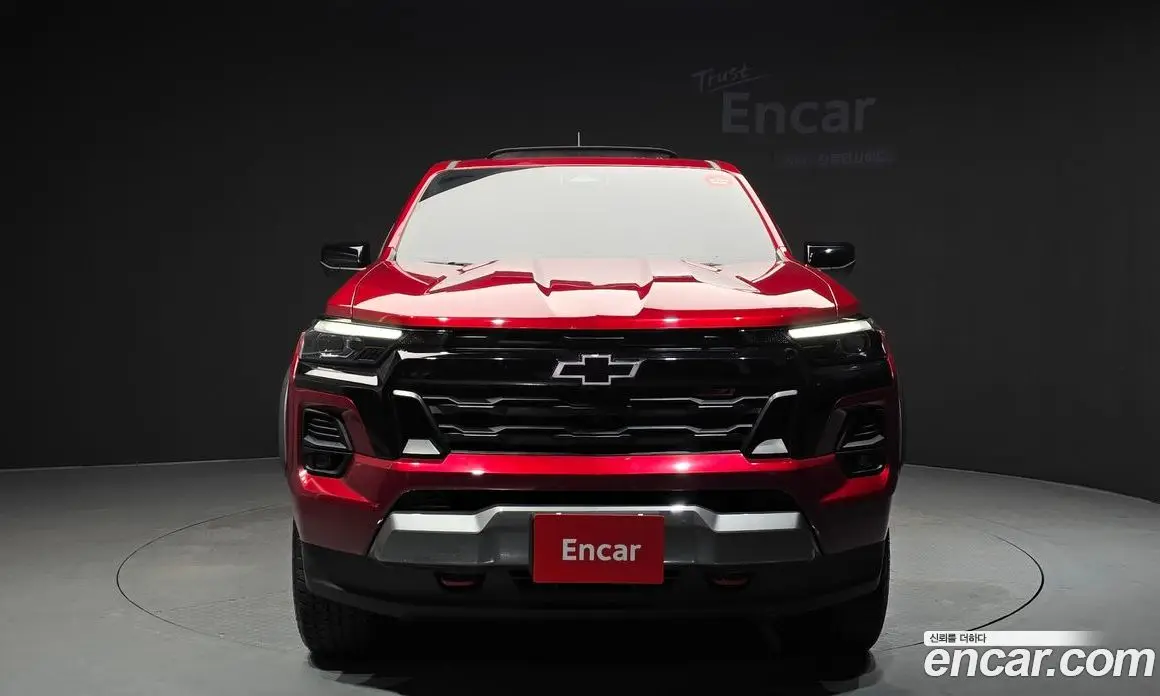 Chevrolet Colorado 2023 2.7 автомат (гидро), фото 3