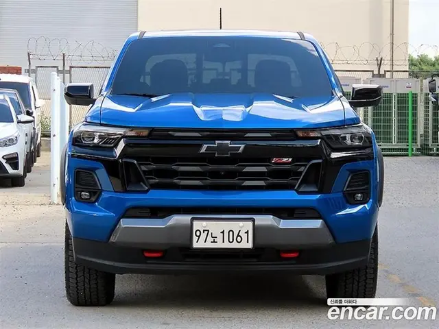 Chevrolet Colorado 2024 2.7 автомат (гидро), миниатюра 2