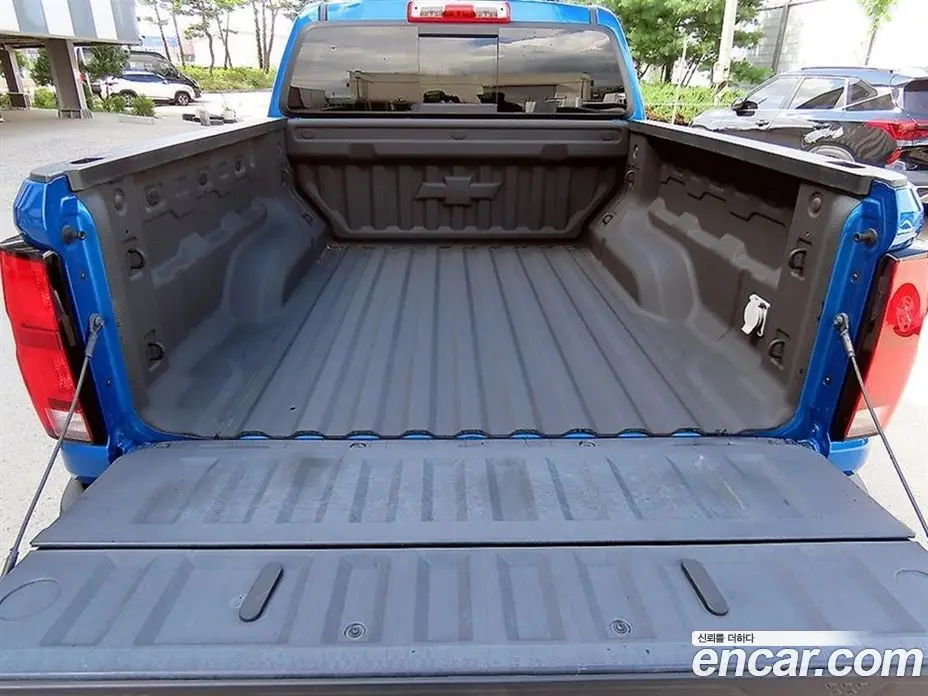 Chevrolet Colorado 2024 2.7 автомат (гидро), фото 18