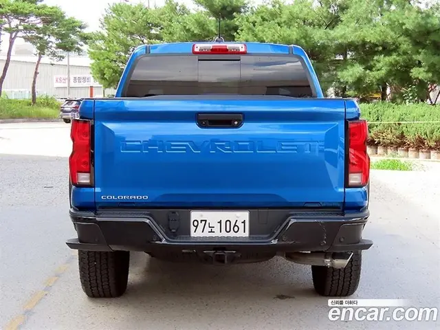 Chevrolet Colorado 2024 2.7 автомат (гидро), миниатюра 4