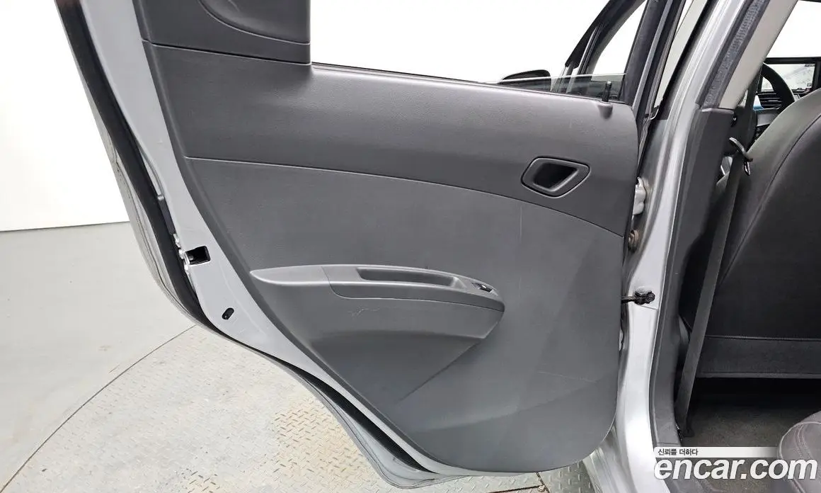 Chevrolet Spark 2013 1.0 автомат (гидро), фото 15