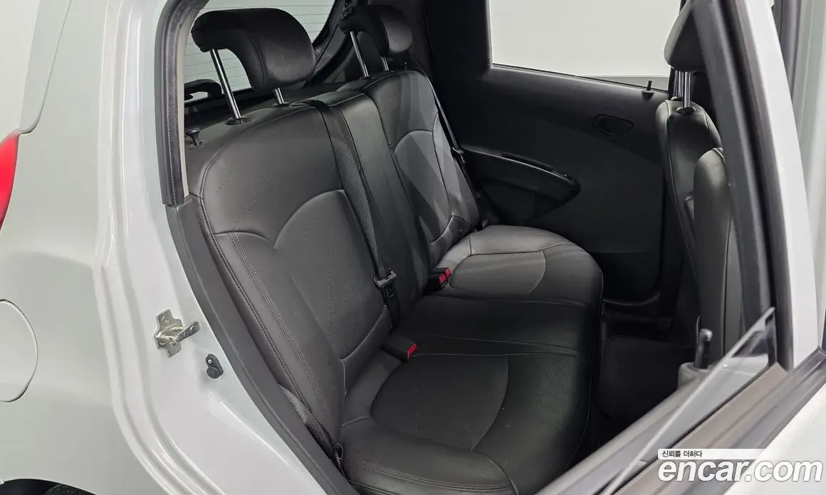 Chevrolet Spark 2015 1.0 автомат (гидро), фото 16
