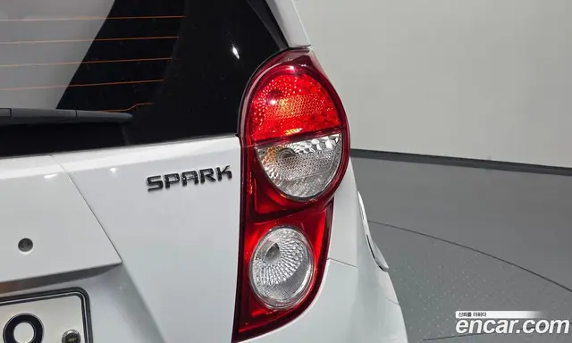 Chevrolet Spark 2015 1.0 автомат (гидро), миниатюра 8